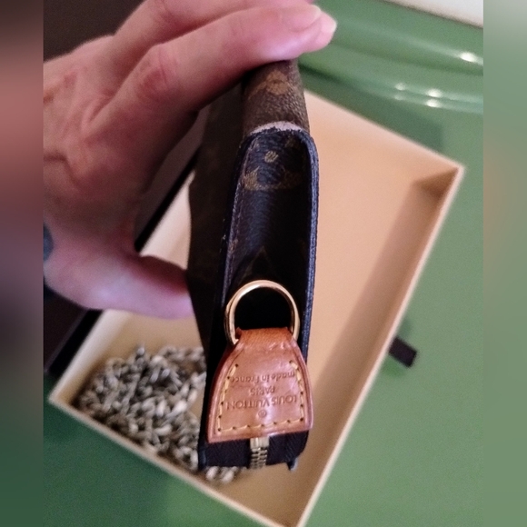 Louis Vuitton Monogram Bucket Pouch With Box And Unbranded chain - Picture 13 of 16